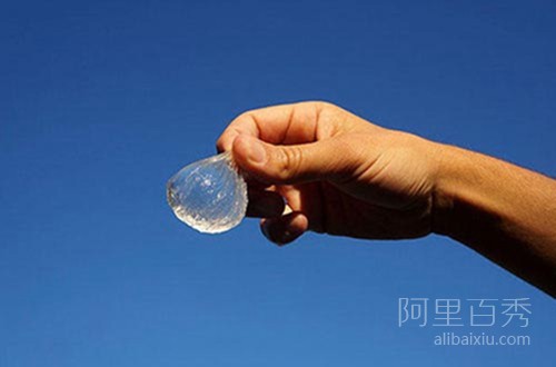 你敢吃嗎？可以吃的水瓶，環保又方便--置頂表情